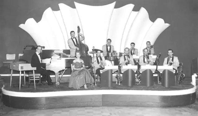 Jack Melick piano